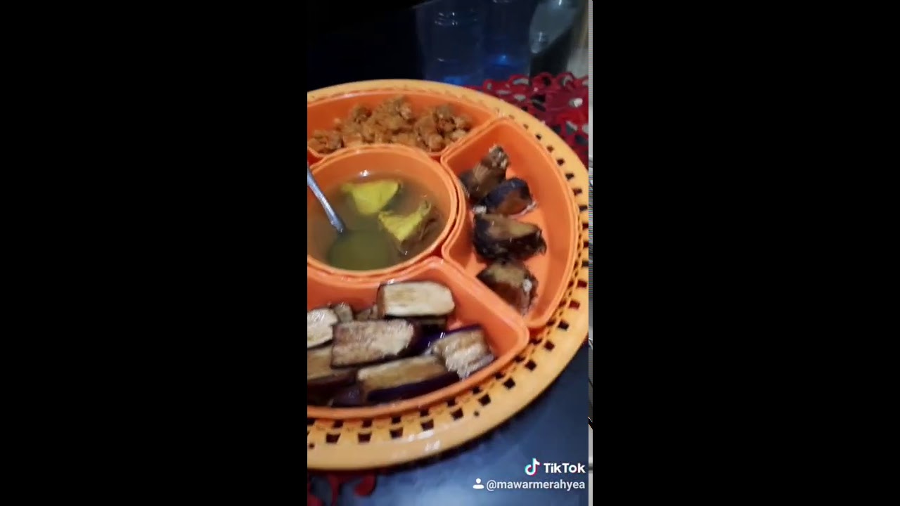 MENU MAKANAN HARI INI BIKIN NGILER!!!! WUENAKK MENU MAKANAN HARI INI BIKIN NGILER!!!! WUENAKK