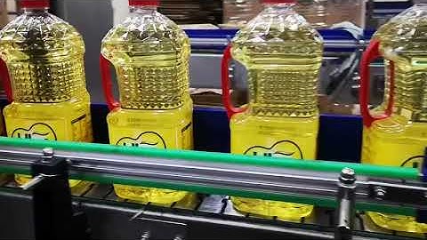Automatic square edible oil bottle OPP hotmelt glue labeling machine