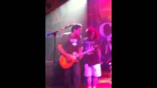 Randy and Cabo Uno performing Oh Yeah at the Cabo Wabo Profile
