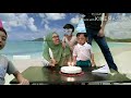 Birthday di rumah, background tepi pantai!