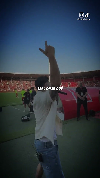 Me quedo mirándote🔥  #rvfv #mirandote #lyrics #letras #music #letrasdecanciones #lyricsvideo #letra