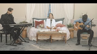 Sofía Ellar - Shower Nights