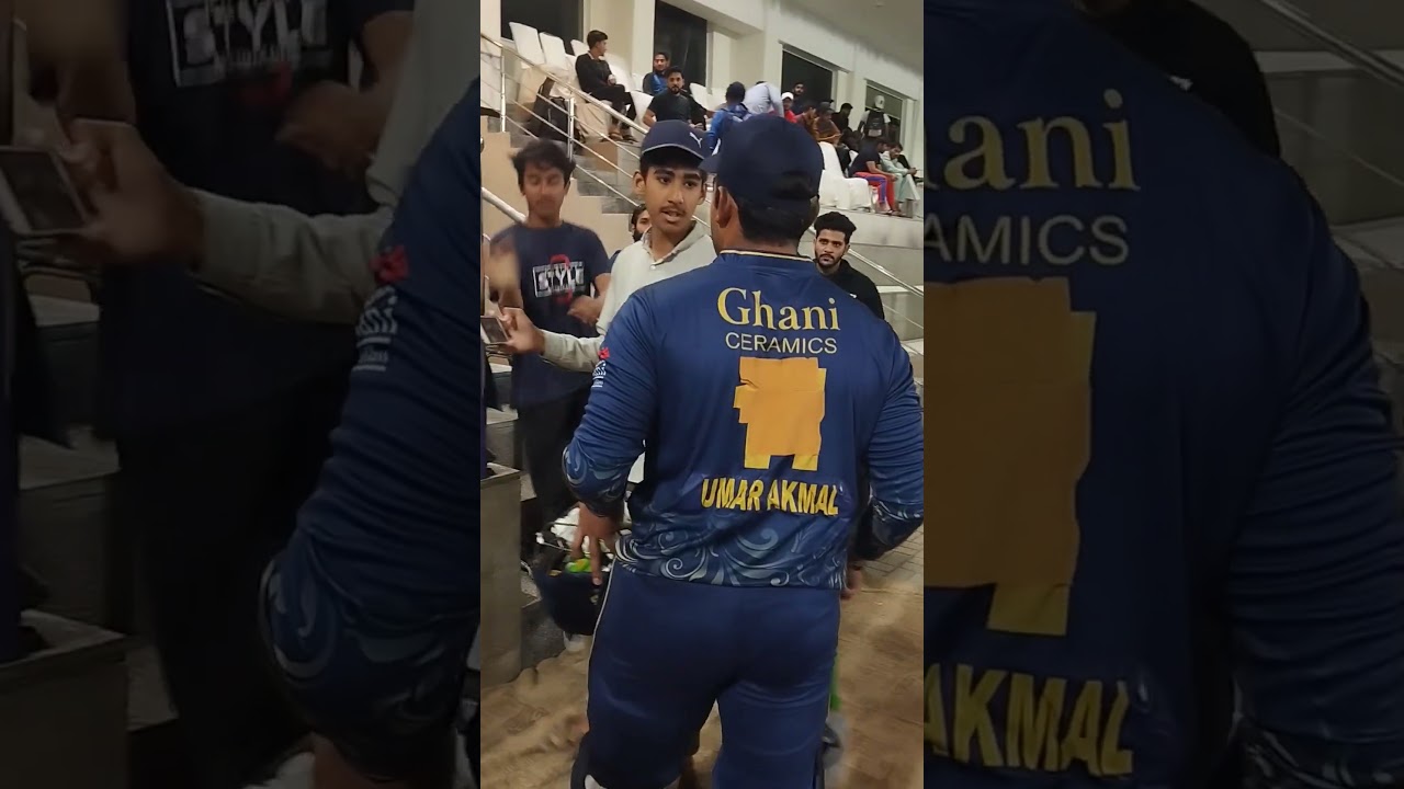 umer Akmal met with fans 