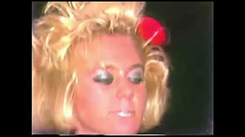 THE FALLOUT CLUB - Pedestrian Walkway (w/ 1980s da...