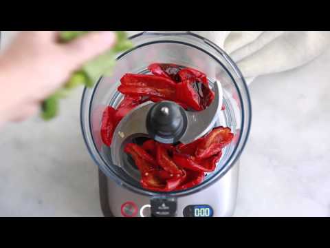 How to make roasted red pepper pesto