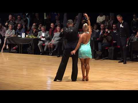 Video: Hoe Latijns-Amerikaanse Dansen Te Dansen