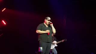 Video thumbnail of "1, 2 many by Luke Combs - LIVE"