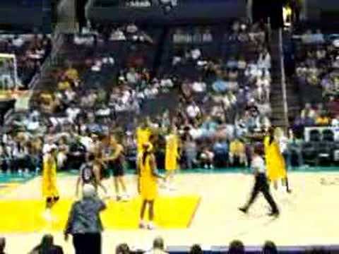 Candace Parker Rebounds & Scores vs Indiana Fever