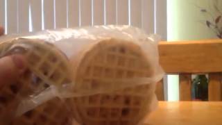Eggo Chocolatey Chip Pancakes REVIEW