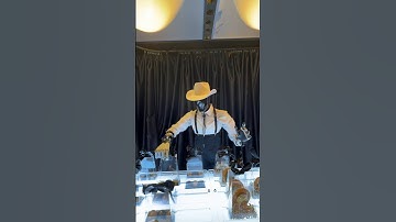 Tesla Robot Optimus Serving Cookies at the launch event #tesla #teslaoptimus #robot