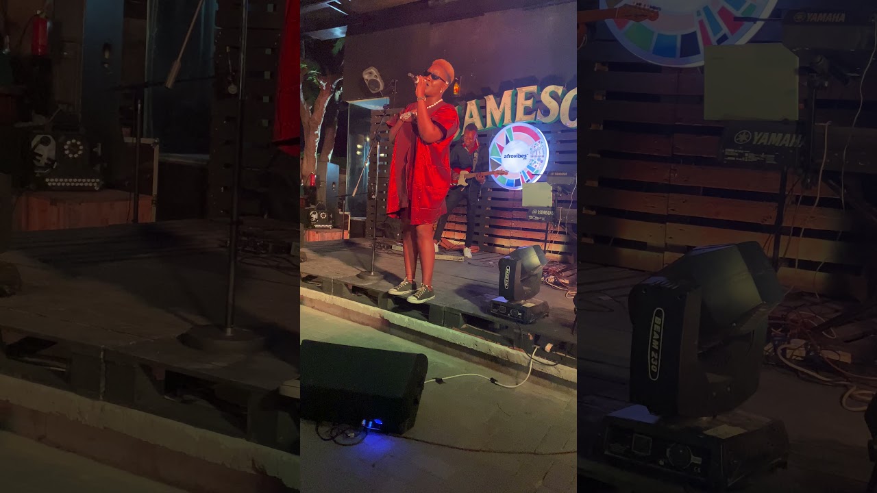 Maka Performing No One at Afrovibes