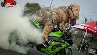 BEST Motorcycle FAIL & WIN Compilation 2017