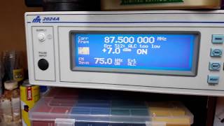 Stereo encoder circuit for RF signal generator