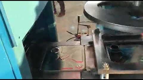 Automatic 18L square lids production line video