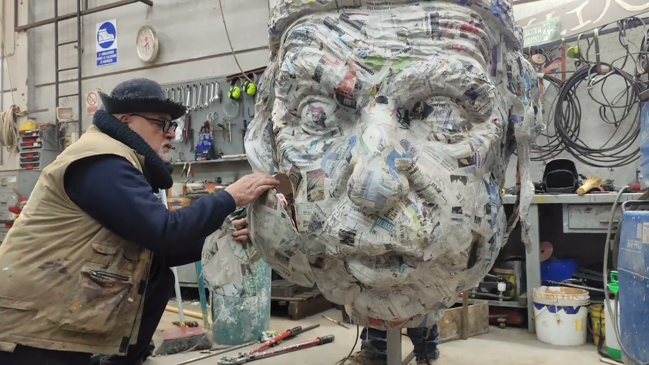 Carnevale di Viareggio 2024 : 4° Anteprima di cartapesta