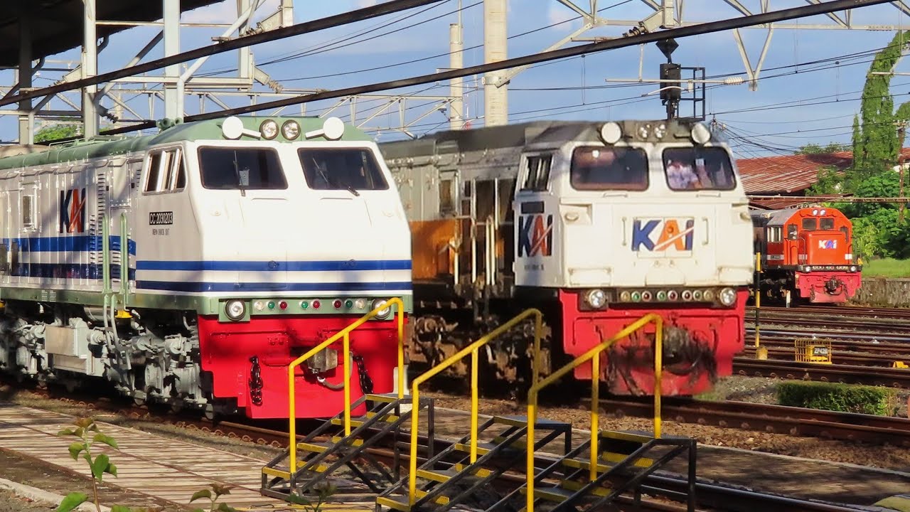 PASUKAN KERETA API DI STASIUN TERSIBUK PULAU JAWA ! Ada Lokomotif Livery Spesial & Kereta Luar Biasa