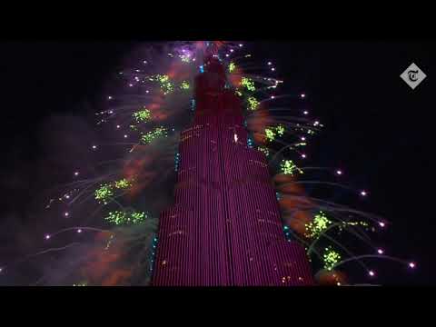 تصویری: کریسمس را در Six Flags در سال 2020 جشن بگیرید