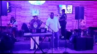 Victor Olaiya's Ilu le by Daniel Bankolé @ Ejide restaurant Houston Texas. 