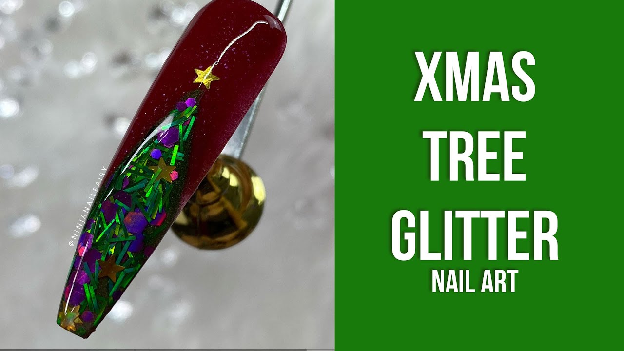 EASY GLiTTER CHRiSTMAS TREE NAiL ART DESiGN