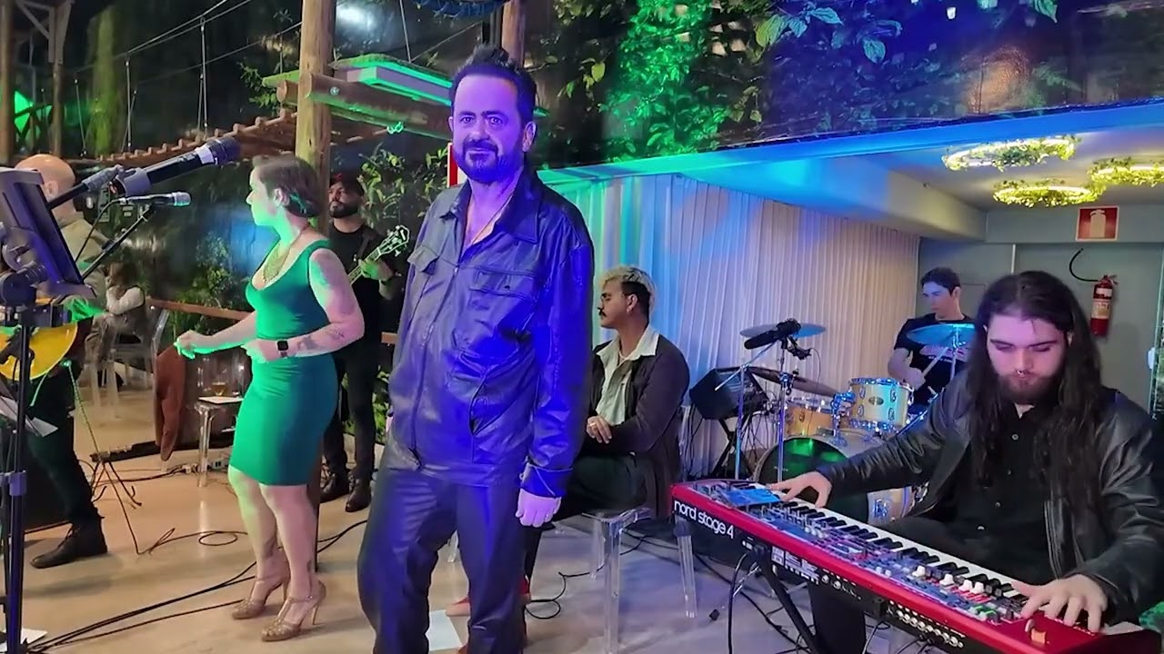 TRACY CHAPMAN - GIVE ME ONE REASON