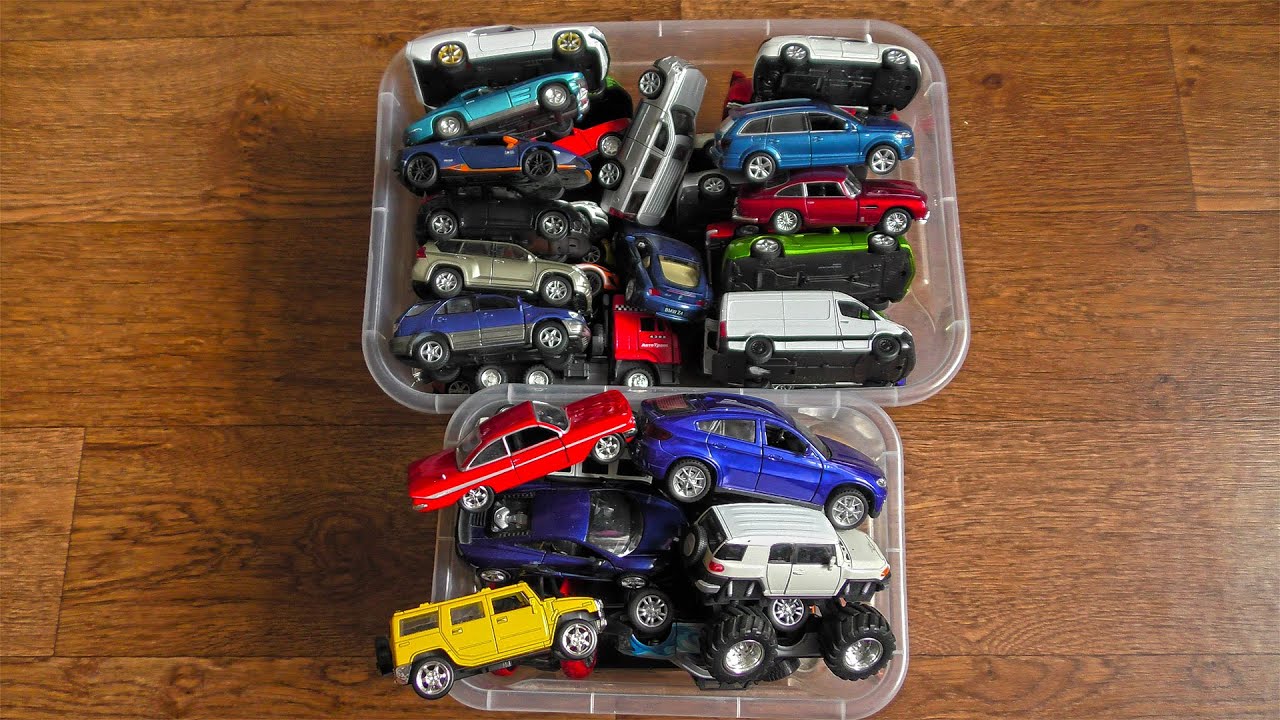 Random Units From Boxes the Shown in Hands - YouTube