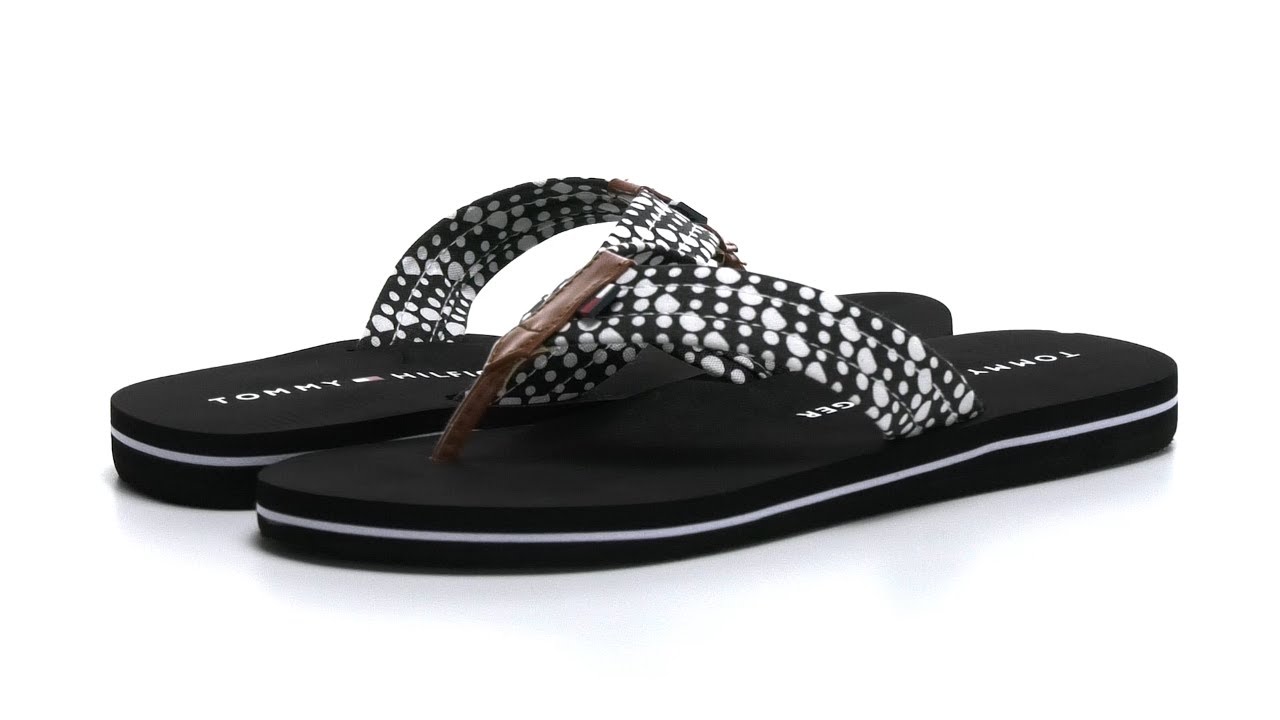 Tommy Hilfiger Chaise SKU: 9590961