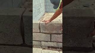 Menyusun batu bata ringan dengan sangat sempurna menggunakan alat dan cara yang cerdas #shorts