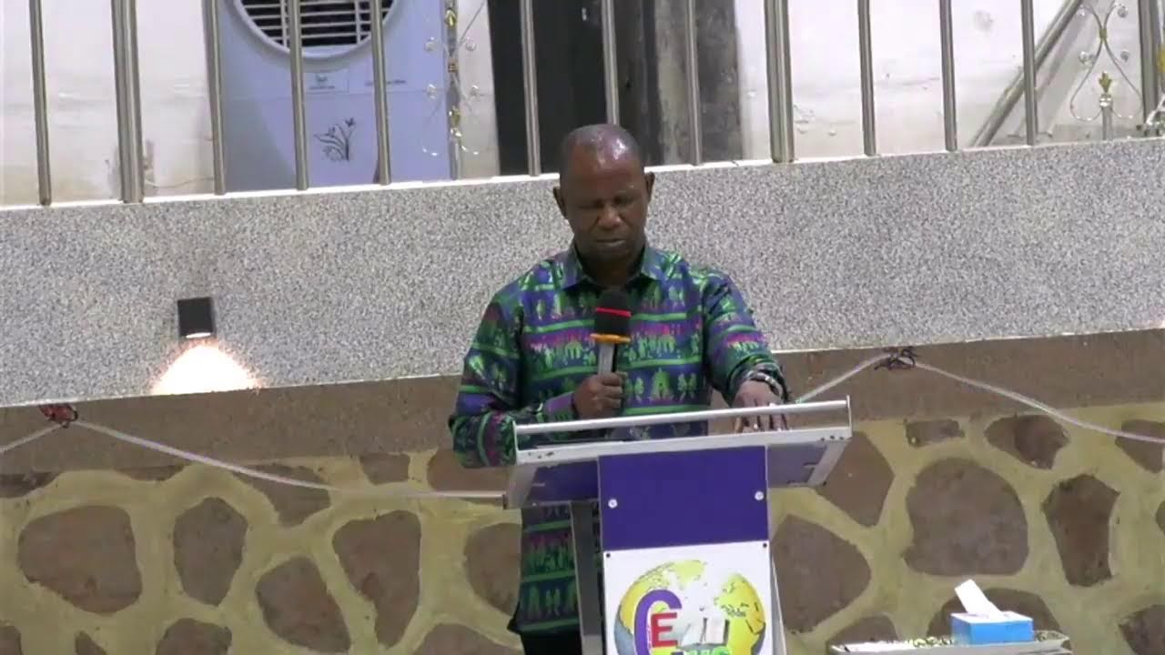 ✔Thème :LE TRAVAIL comme Orateur :