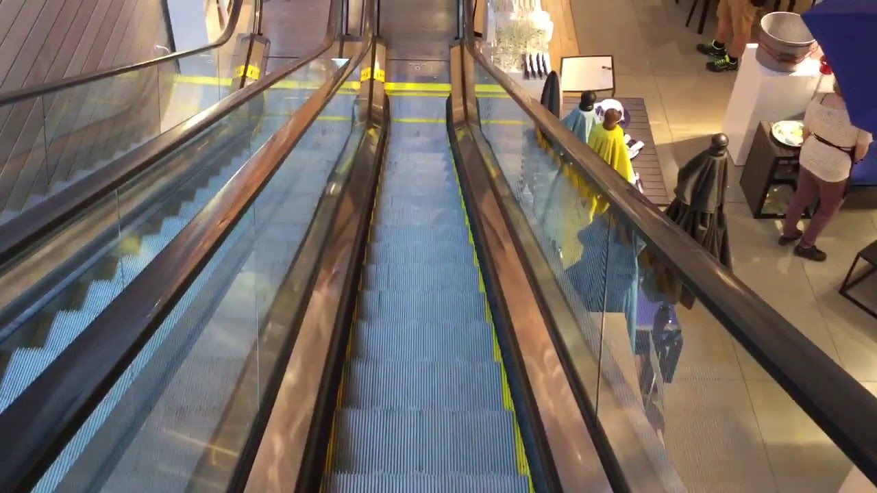 Schindler SingleFile Escalators At Crate & Barrel Kenwood Collection