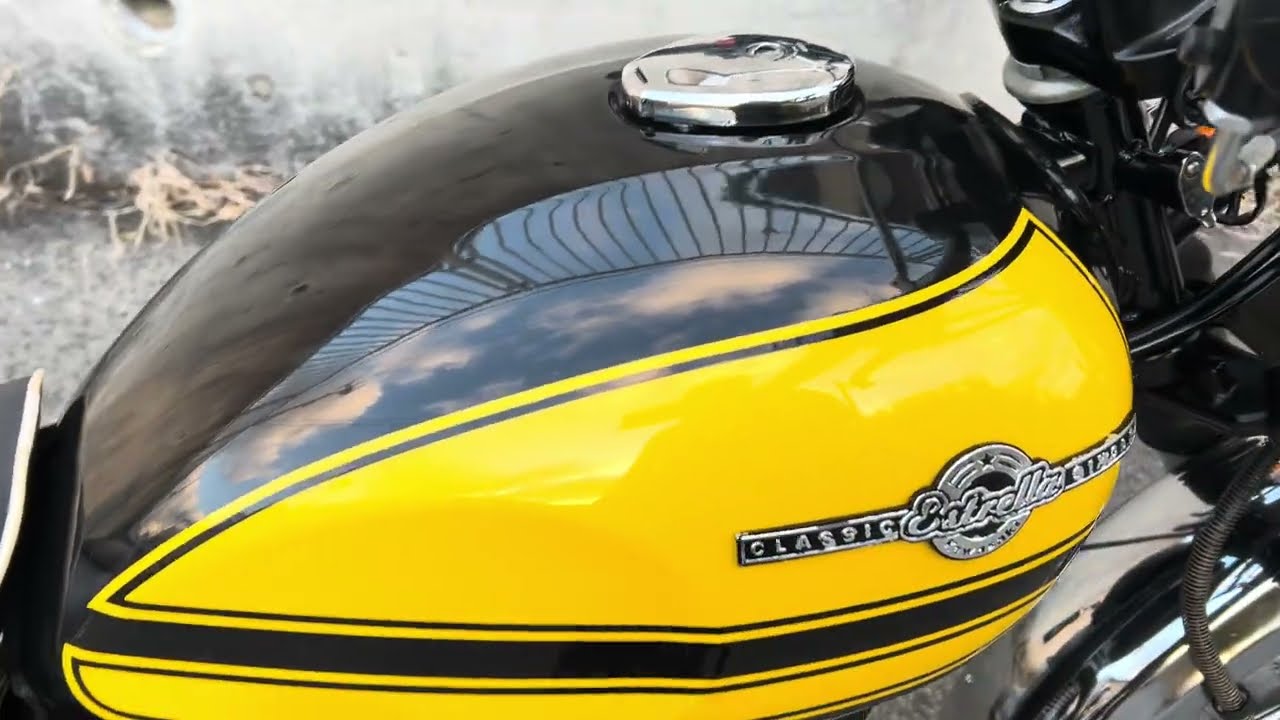 カワサキ　エストレヤRS　エストレア　ダブルシート　メグロ　W1　W3