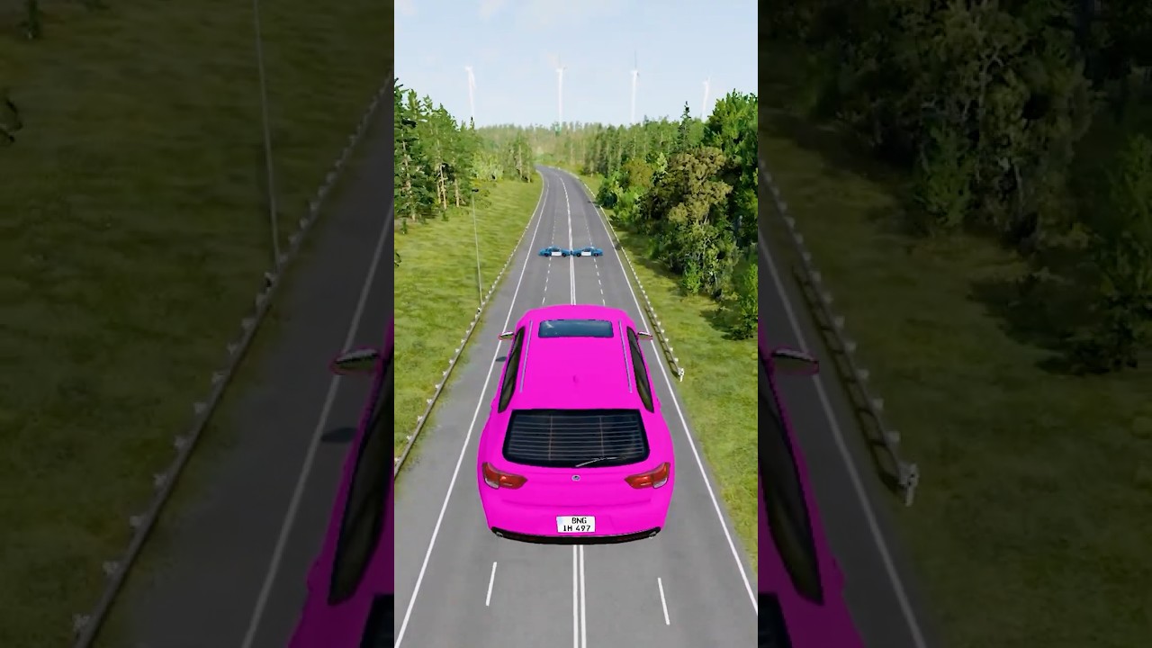 Giant and Small Car Vs Police Car 