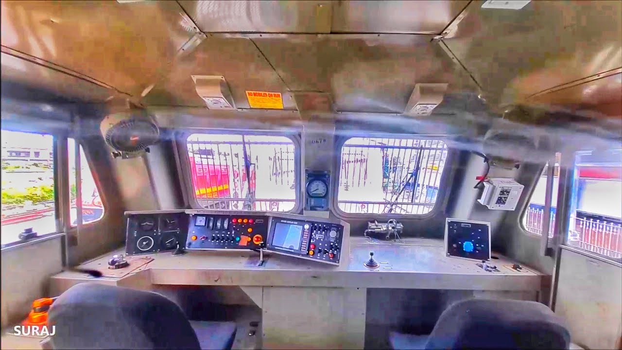 Inside view of Howrah Wap7 30676 || Interior+ Horn testing+ footplating at Howrah