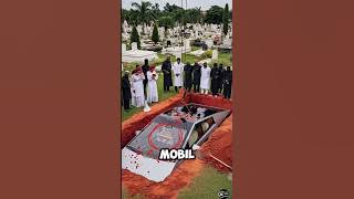 Buried with a Luxury Car! Crazy, So Rich He Was Even in the Grave ⁉️😱#shorts