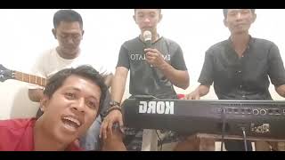 Nasibku dengerin sambil ngopi