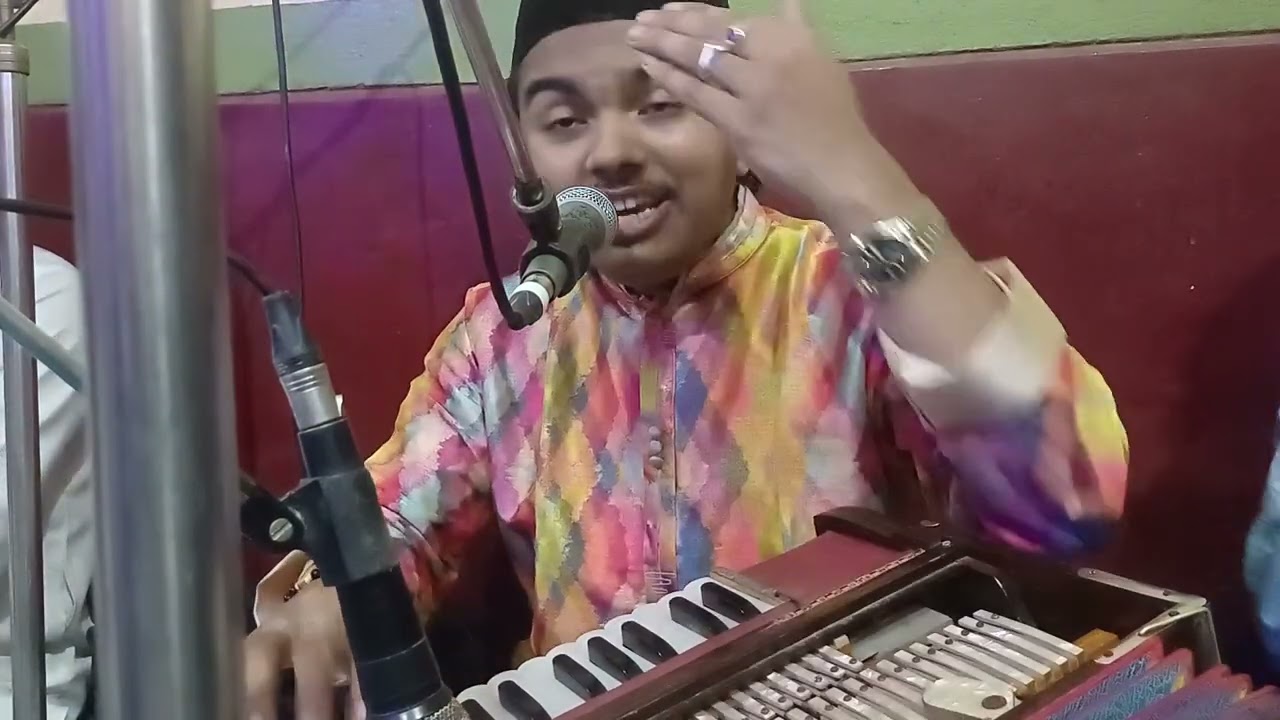 ম্যায় খুদ হি আপনি তালাশ ম্যায় হুঁ