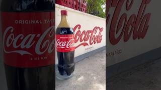 Jedyna taka fabryka Coca-Coli na świecie!🌏🌊 #sklepinternetowy #scrummy #cocacola