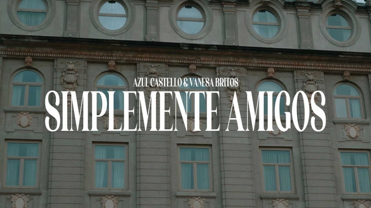 Смотреть «Azul Castelló - Vanesa Britos - Simplemente amigos» на YouTube Смотреть «Azul Castelló - Vanesa Britos - Simplemente amigos» на YouTube