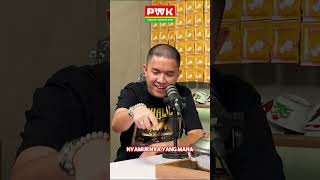 Janggal sih vokalis Gledeg yang satu ini