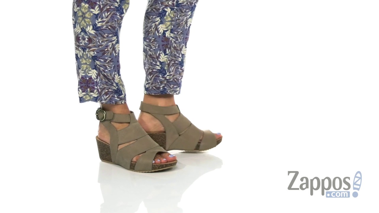 dansko sandals zappos