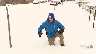 Snowy streets, sidewalks greet Kansas Citians Sunday morning