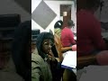 Capture de la vidéo Wizdom Fahad Taking A Selfie But Turned Into A Gif, (In The Newsroom)
