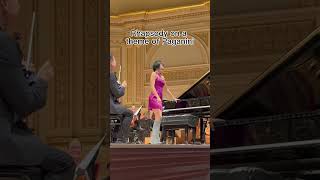 Finally got to see her iconic bow in person! #yujawang #rachmaninoff #piano #dress #concert