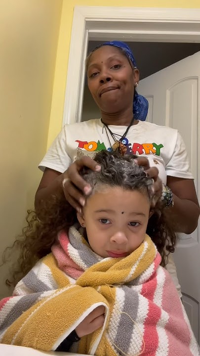  Xmas eve wash day & braid🧿 #ditl #fyp #kids #asmr #braids #vlog - YouTube