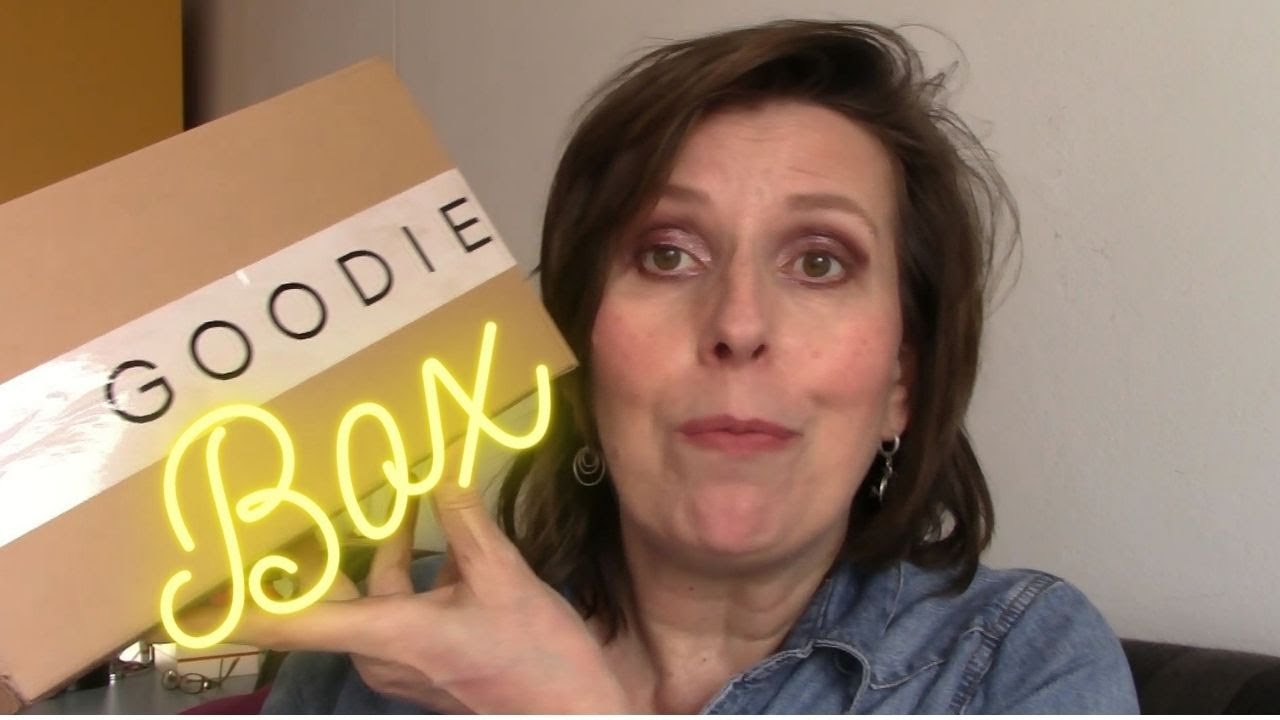 Unboxing Goodiebox 