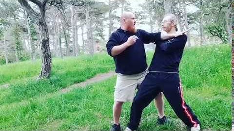 Silat takedowns sapu and kenjit