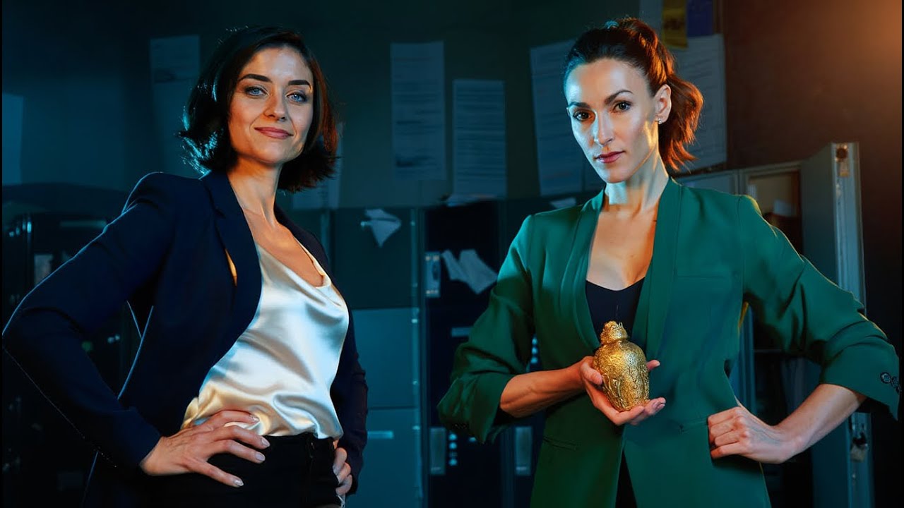 Fiender Tvingades Samarbeta För Att Avslöja En Dödlig Konspiration Inom Polisen