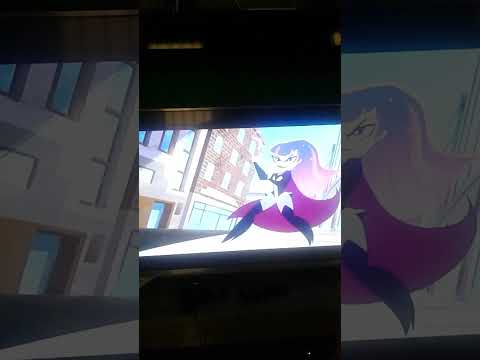 dc super hero Girls breaking news