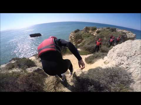 Видео: Какво е Coasteering? Всичко, което трябва да знаете, преди да опитате Coasteering