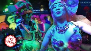 INSANE Robot Restaurant | Shinjuku, Tokyo 「ロボットレストラン」