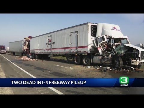 2 dead after massive, 35-vehicle pileup on I-5 in Southern California